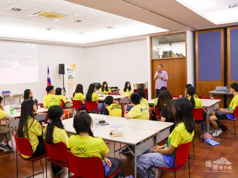 巴西華僑運動大會仲裁主任委員劉國華致詞