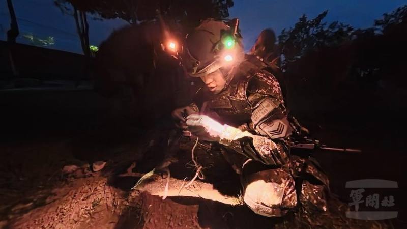陸軍53工兵群實施「爆破作業」等多項專長訓練。（53工兵群提供）