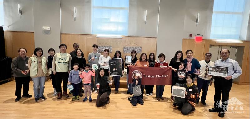 參加燈箱工坊的學員