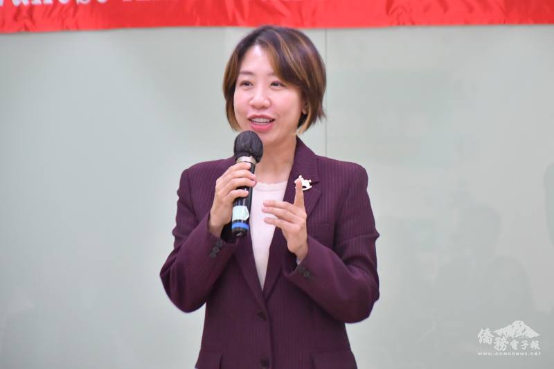 僑務委員會副委員長李姸慧致詞