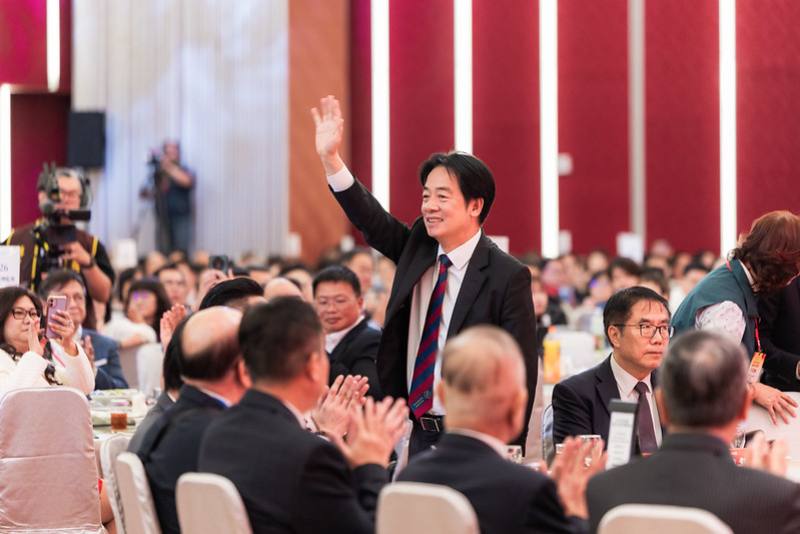 總統出席「臺南市安平產業園區啟⽤50週年聯歡晚會」