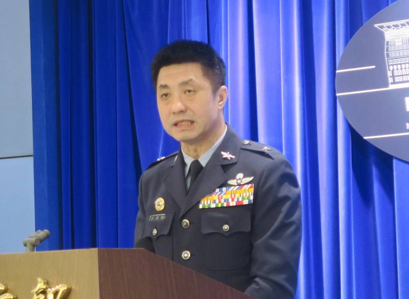 空軍司令部督察長江義誠少將10於國防部例行記者會，說明F-16V（Block20）的自動防撞地系統將於配合鳳展專案民國117年完成的期程內，完成全機隊的安裝