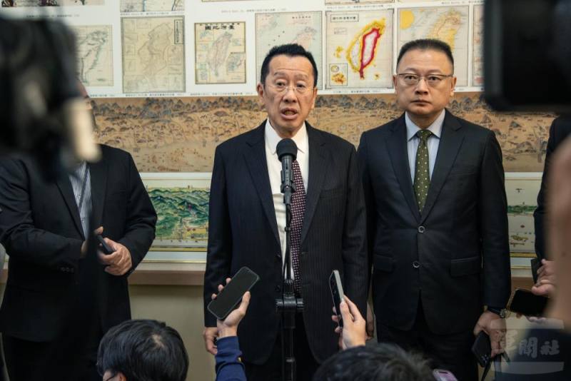 國防部長顧立雄11日針對外界關注議題進行說明。（軍聞社記者王茗生攝）