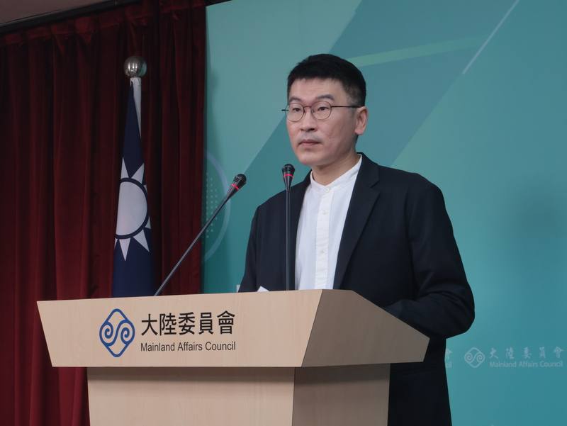 大陸委員會（陸委會）11日下午召開例行記者會，由副主委兼發言人梁文傑主持