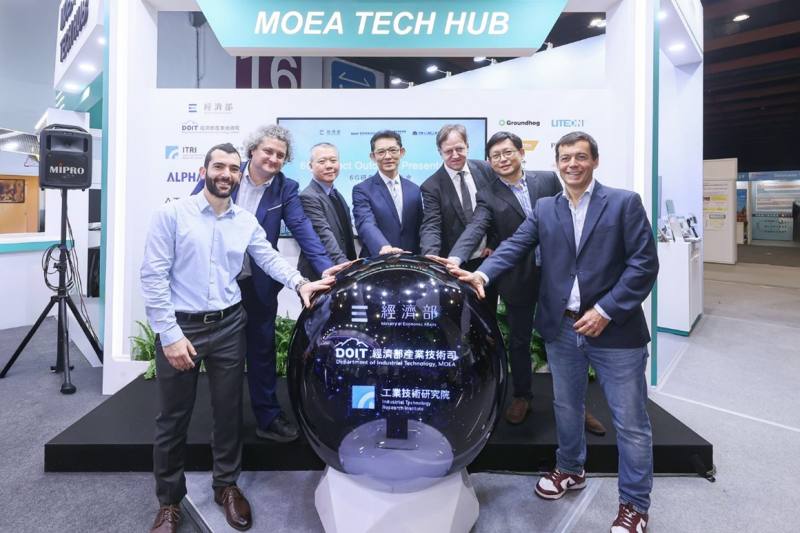 Global 6G partners joined MOEA's 6G Showcase at IEEE GLOBECOM 2025, marking stronger international collaboration with Taiwan.