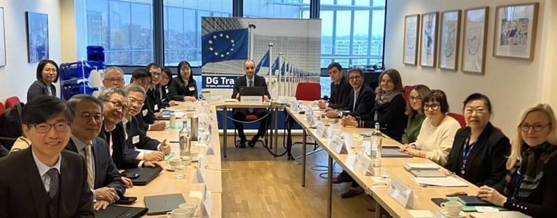 Minister of Economic Affairs Kung Ming-hsin (left side, fourth from front) attends the Taiwan-EU Trade and Investment Dialogue in Brussels, Belgium on Friday. Photo courtesy of the Ministry of Economic Affairs