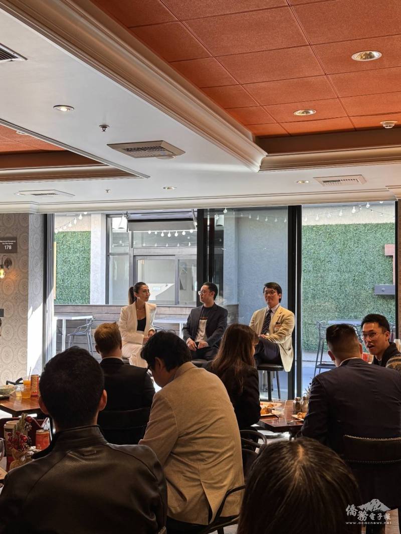 現場舉辦專題講座及經驗分享交流