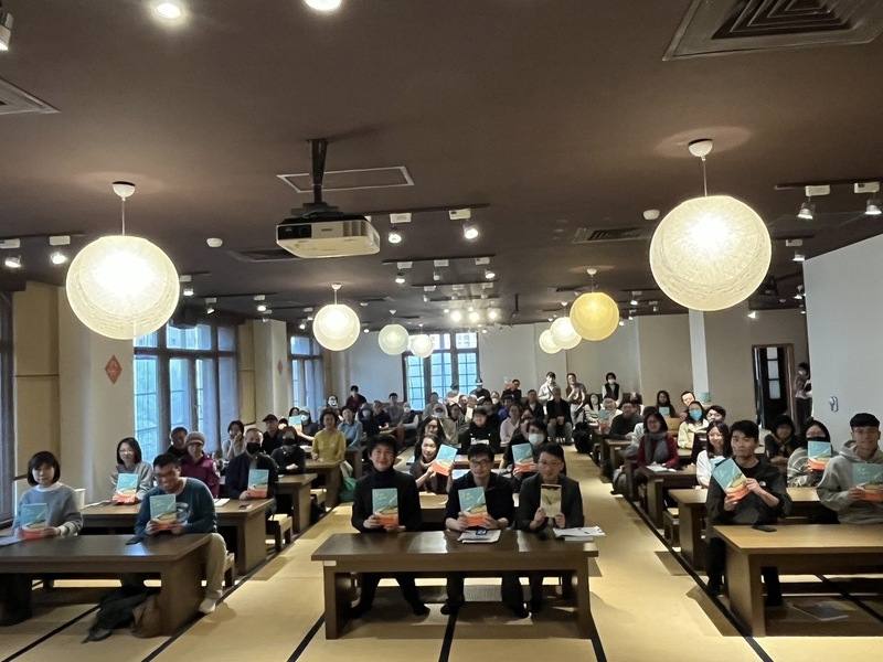 台北市文化局14日在中山堂台北書院舉辦「草山千層派：品嚐陽明山建築的時代更迭味」新書發表會，此書特別之處在於以10處關鍵建物，勾勒出陽明山多重面向