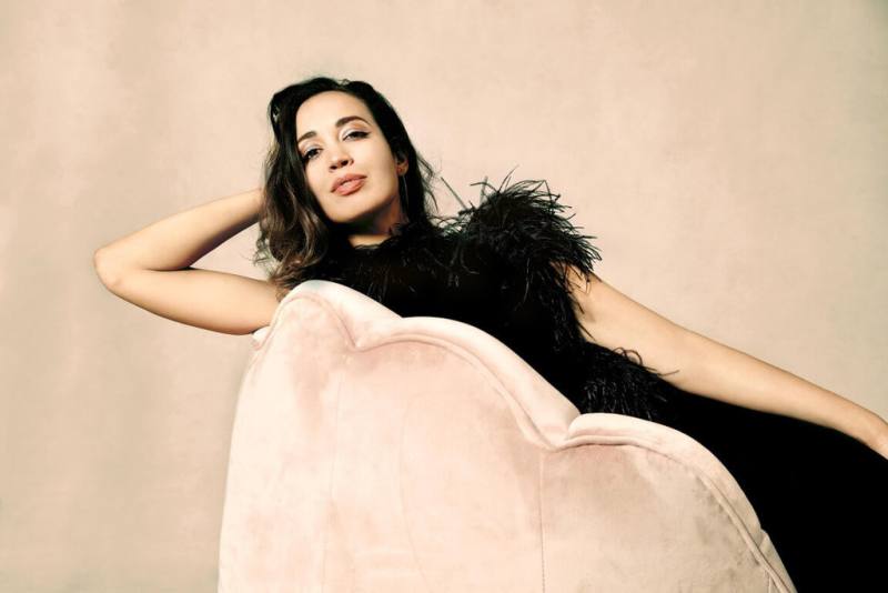 美國女高音娜汀．席雅拉（Nadine Sierra）（圖）2026年3月將首度訪台，與NSO國家交響樂團合作音樂會。（新象提供）