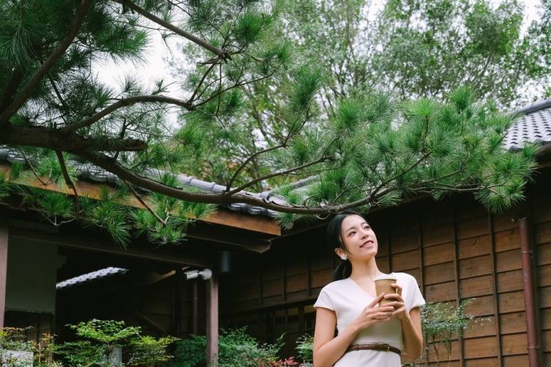 台灣觀光創新協會21日公布台北5大香氣與拍照打卡的景點，其中榕錦時光生活園區讓旅客可拍出具有故事感的日常影像。（台灣觀光創新協會提供）