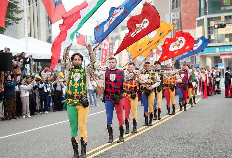 Italy's “Historical Flag-wavers of the Contrade from Cori" initiate the 2025 Chiayi City International Band Festival on Friday. Photo courtesy of the Chiayi City Government Dec. 19, 2025