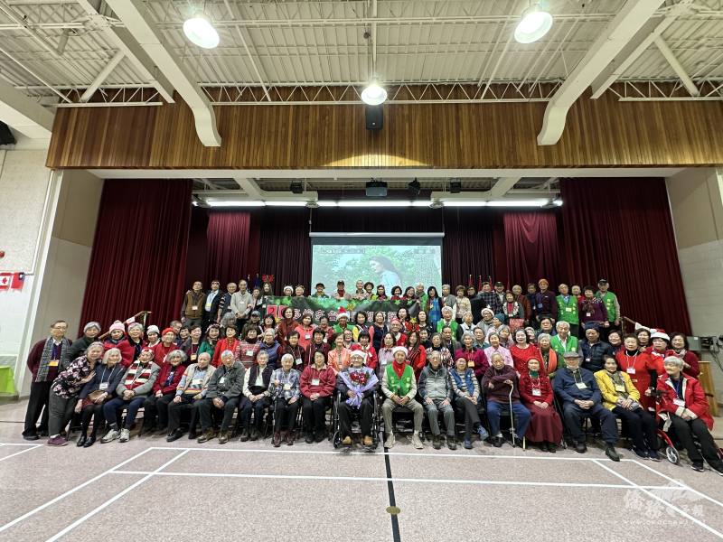 所有與會耆老大合影