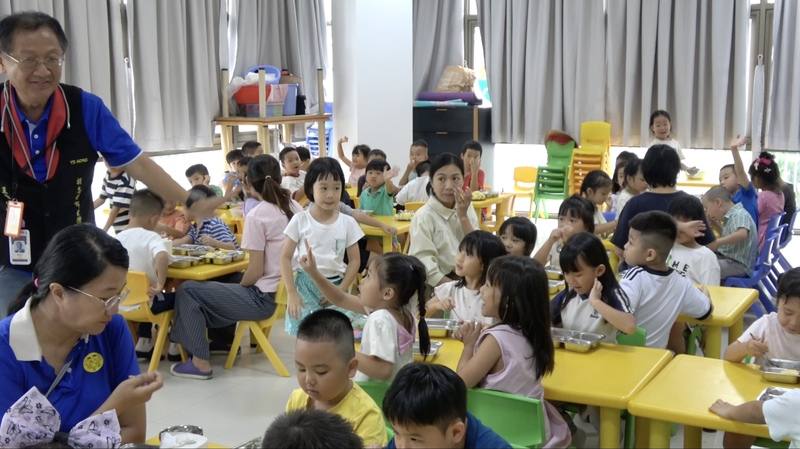 作為外語教育戰略一環，越南政府近期批准計畫，將於明年起在部分學齡前教育機構，以先導試點方式，向兒童介紹華語、日語和韓語的入門課程。圖為胡志明市台灣學校的幼兒園班，僅為示意