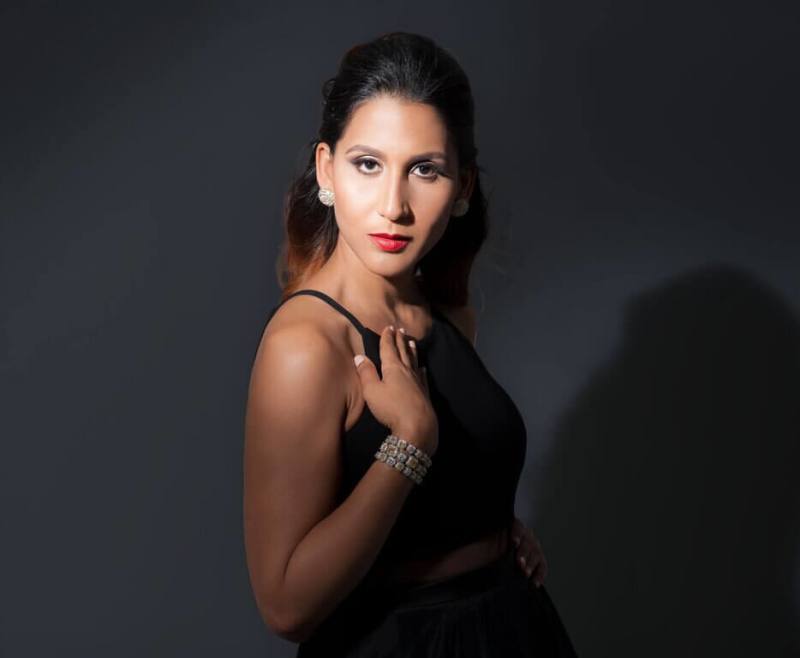 NSO國家交響樂團邀請多明尼加索貝拉諾獎得主女高音娜塔莉．佩尼亞-科馬斯（Nathalie Peña-Comas）（圖）訪台，以充滿節慶氣息的經典樂音，陪伴樂迷共度2025歲末、迎接2026新年。（NSO提供）