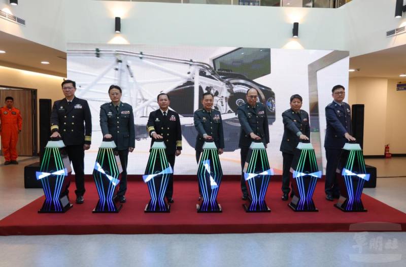 國軍左營總醫院岡山分院23日舉行「新型人體離心機大樓落成典禮」。（軍聞社記者林澤廷攝）