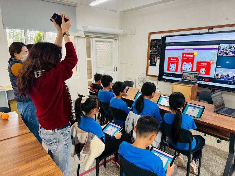 澎湖風櫃國小連線韓國Chungwoon小學 共慶佳節促友誼