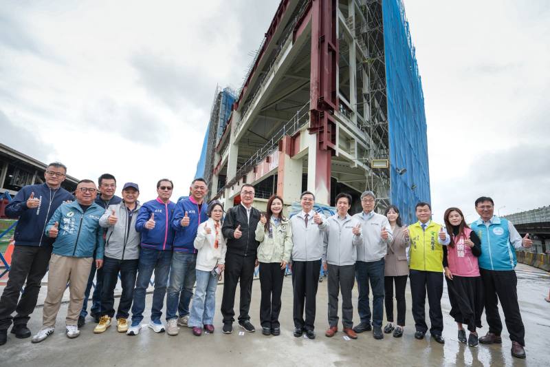 行政院長卓榮泰訪視臺北市第一果菜批發市場