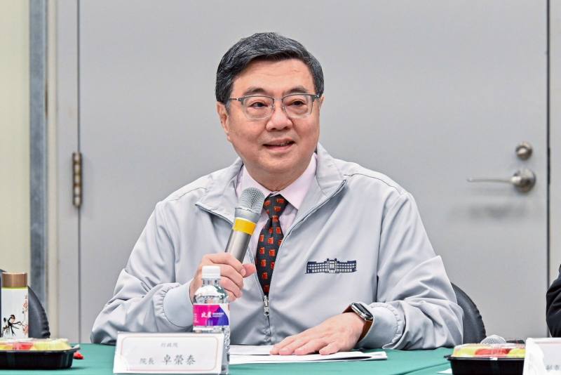 行政院長卓榮泰訪視臺北市第一果菜批發市場