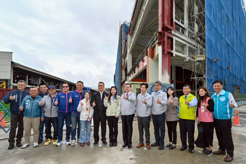 行政院長卓榮泰訪視臺北市第一果菜批發市場