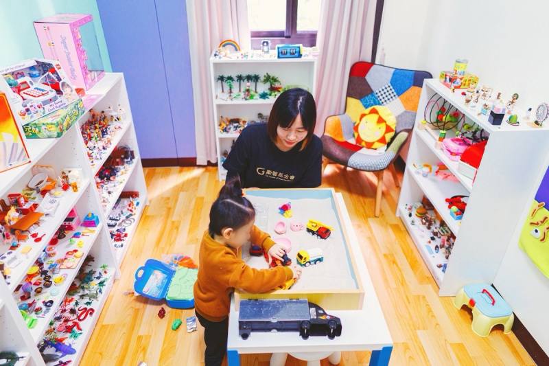 內政部具體行動支持婚育家庭 115年1月起租金補貼加碼、包租代管社宅提供「育兒安全設施」補助