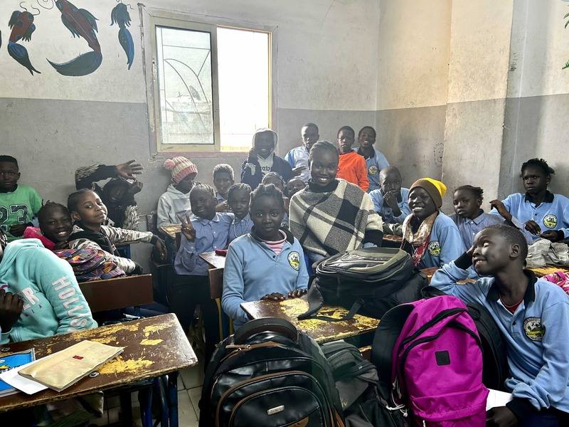 開羅市郊納薩爾城有一所庫庫卡卡蘇丹難民學校，由世界基督教青年會資助，專為蘇丹「努巴」山區難民設立，成立於2007年。校內學童約300人，提供小學1年級到高中部課程