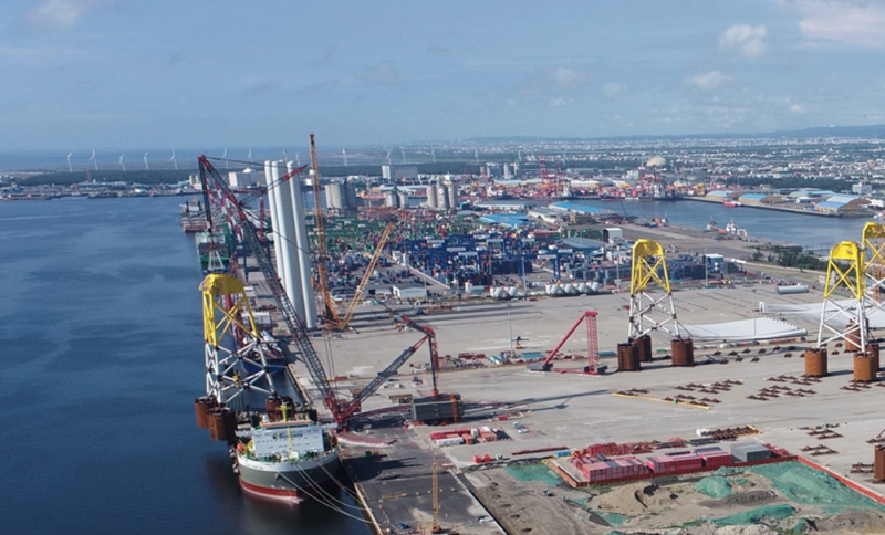 Port of Taichung Wharf No. 37 in operation (recent photo)