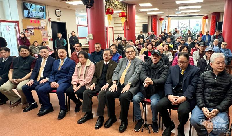 近百人出席波士頓安良工商會2026屆職員就職典禮