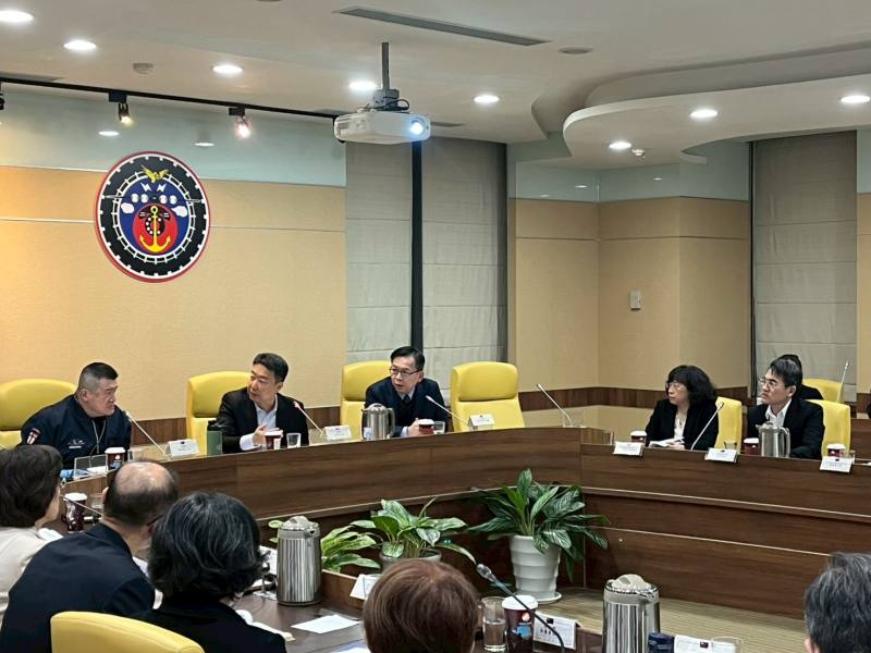 召集人陳世凱部長、副召集人林國顯常務次長與馬士元政務次長於會中交換意見