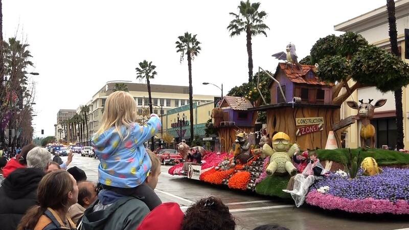 在洛杉磯郊區巴沙迪納（Pasadena）舉行的玫瑰花車遊行邁入第137屆，是美國重要的新年慶典。
