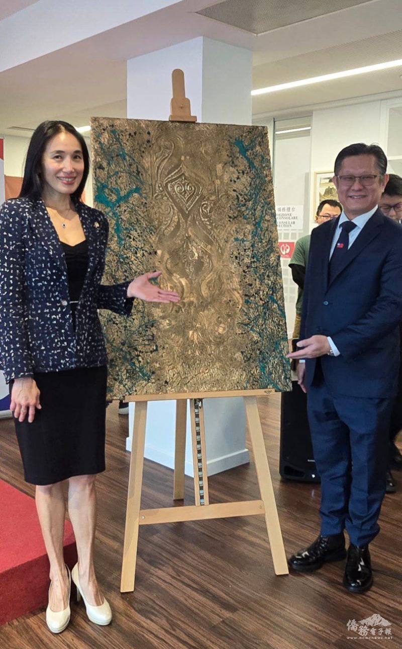 旅義畫家郭雅慧女士捐贈駐米蘭辦事處畫作《東方之冠．拜占庭公主》