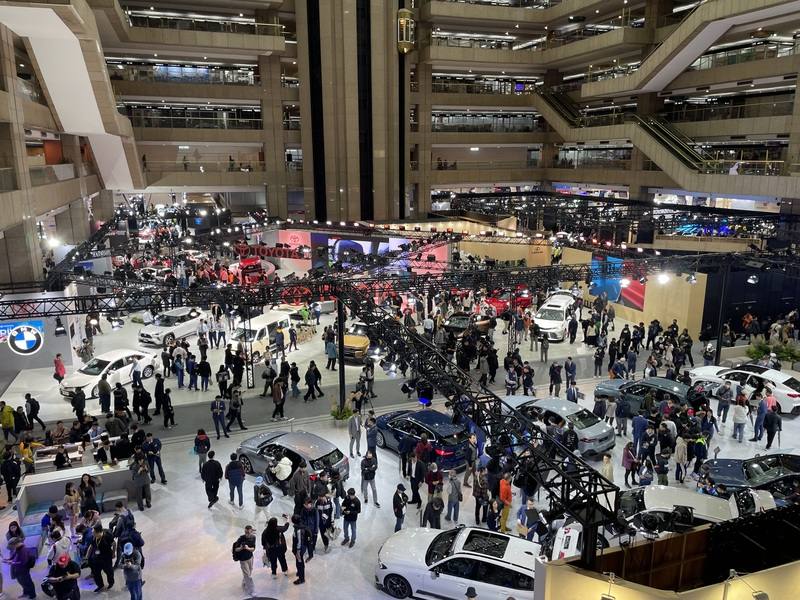 台北新車大展持續熱鬧登場，業者2日公布2025年12月台灣新車掛牌數創去年單月高峰，主要是品牌車商擴大販促活動提升客戶下單意願、衝刺年底買氣