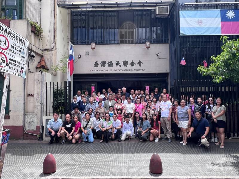 中華民國115年元旦升旗典禮大合照