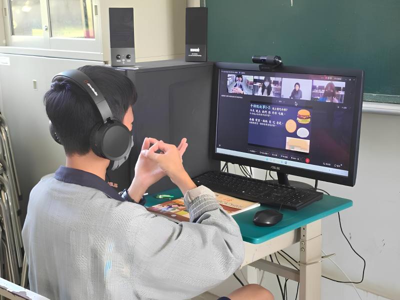 臺灣手語遠距直播學習現場-學習日常辭彙手勢