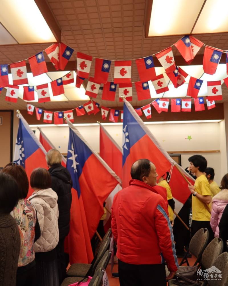 升旗儀式，護旗隊進場