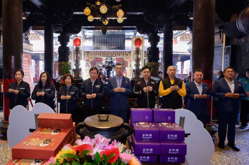 中華郵政公司於6日前往武德宮進行團拜祈福（中華郵政提供）