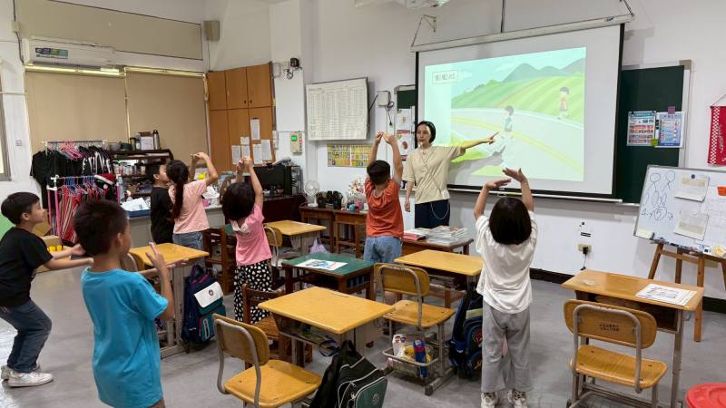 清安國小從模組教案情境認識安全行走的方法