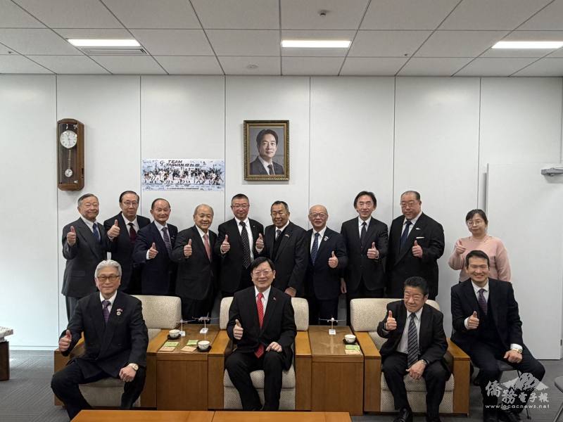 大阪中華總會合影