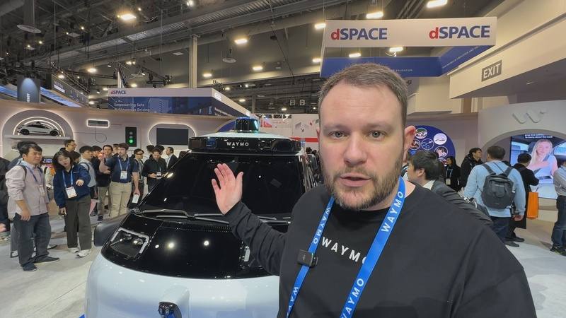 Waymo產品公關經理波奈里在CES向中央社表示，新車透過減少感測器來實現系統成本降低。