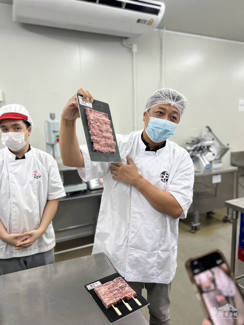 商會顧問莊絢仰分享肉品加工與倉儲現場