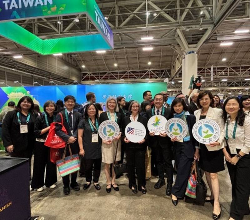 Ingrid Larson with Education Division directors and staff from Boston, Chicago, Los Angeles, New York, Houston, and Washington, D.C.