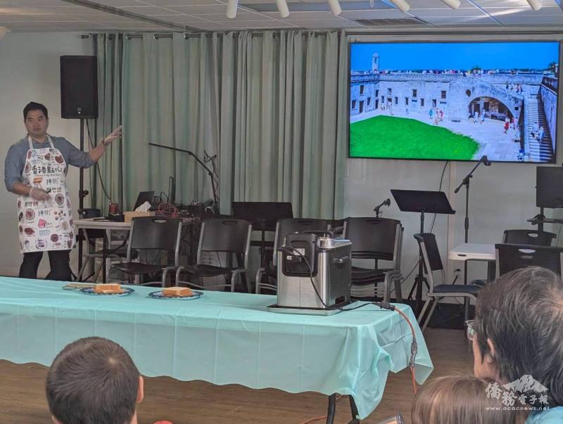 牧師趙耀中介紹「棺材板」的由來