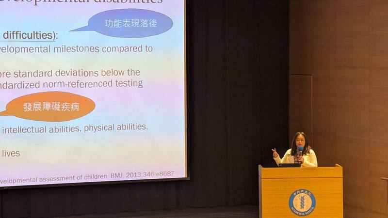 國內18個月到3歲幼兒發展遲緩轉介率高於25%，馬偕兒童醫院兒童發展暨早期療育評估中心主任陳慧如（圖）8日指出，發展遲緩不一定是因疾病，缺乏訓練與刺激也是一大問題。