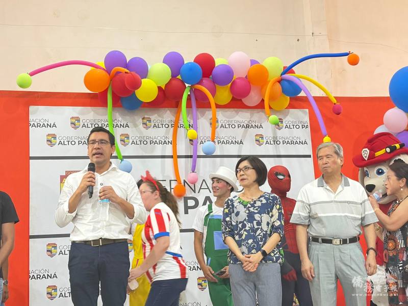 上巴拉納省省長蘭迪（César Landy Torres）致詞感謝