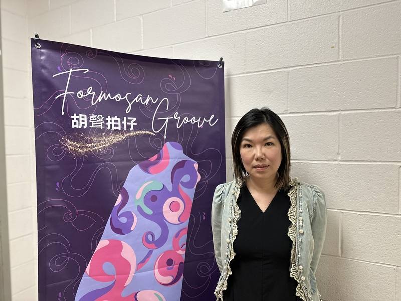 旅美23年的李欣怡去年實現製作音樂專輯的夢想，她11日受訪表示，「胡聲拍仔」專輯以西方元素結合台灣傳統樂器二胡，融合東、西方樂器，藉此賦予台語老歌新的色彩