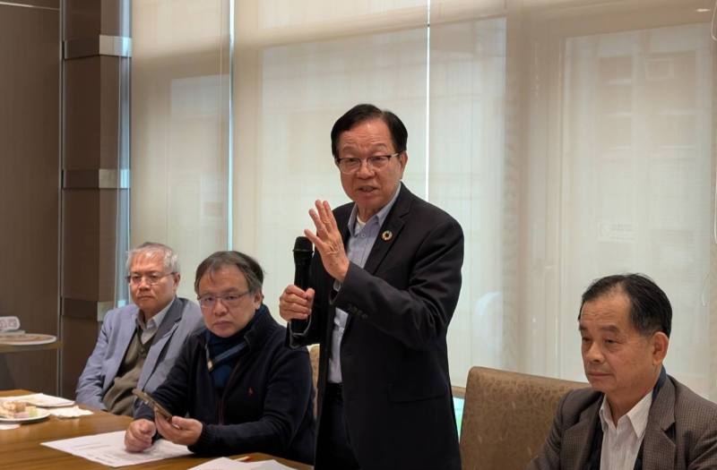 台糖走過80週年，董事長吳明昌(中)表示會秉持開放及創新的態度，持續提升產品及服務層次，並深化對外連結與國際交流，邁向永續經營的未來