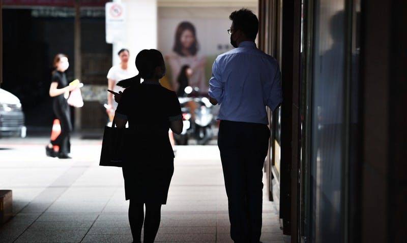 圖為台北市中正區上班族