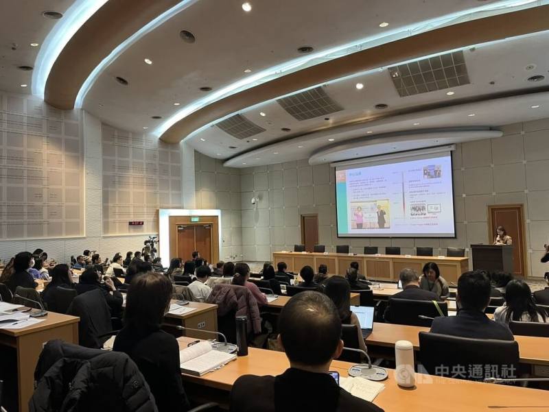 國發會13日舉辦115年外國專業人才延攬及僱用法修法宣導說明會