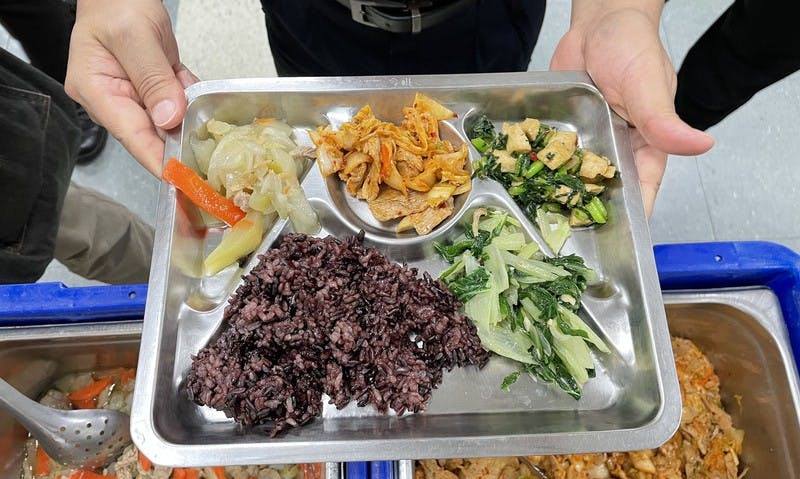 縣市推無料學校午餐 王婉諭吁盡速通過供餐法