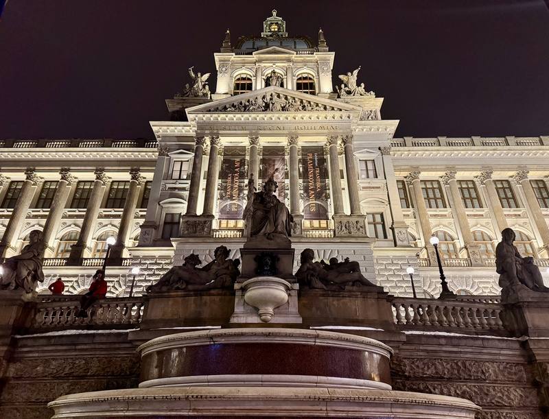 捷克國家博物館在2025年吸引近138萬人次參觀，創下新高，比2024年多了逾14萬人，其中「故宮文物百選及其故事」特展獲關注