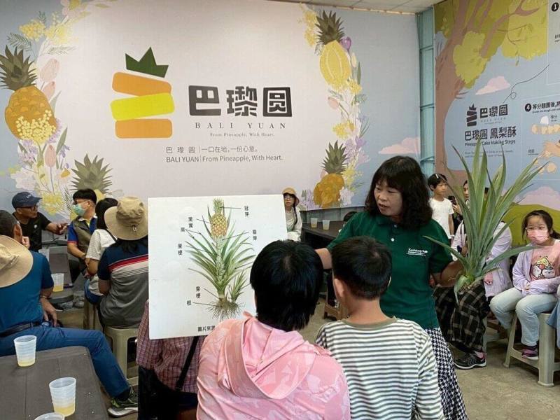 高雄市農業局22日將於內惟藝術中心舉辦「青農盛典－2025年計畫成果分享會」，圖為高雄「巴瓈圓」青農團隊活動現場。（高雄市農業局提供）